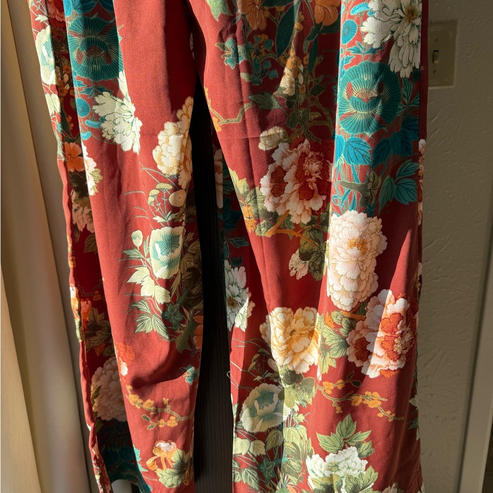 CHICOS—Rust Floral Wide-Leg Pants with Teal & Cream Blooms - Picture 6 of 8